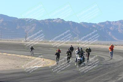 media/Jan-09-2025-Racers Edge (Thu) [[9e316ffd38]]/1-Around the Pits-Track Walk/